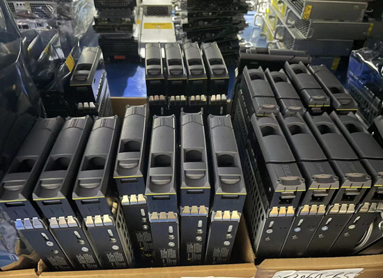 Ράφι Ds4246 600gb 2,5 0B31722 15K 6Gbps SAS δίσκων X90-412B-R6 Netapp Ds4243